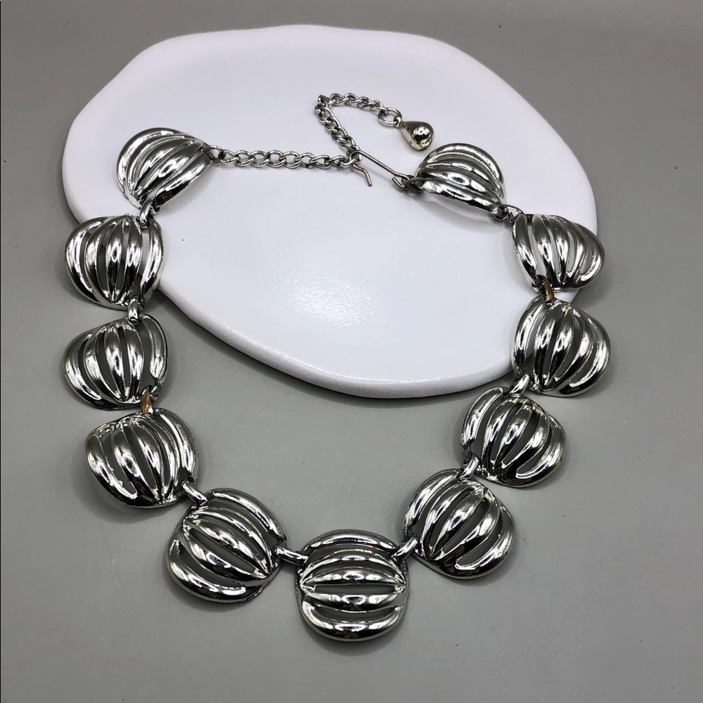 Vintage 70's Chunky Caged Metal Links Collar Choker Necklace Statement Style.